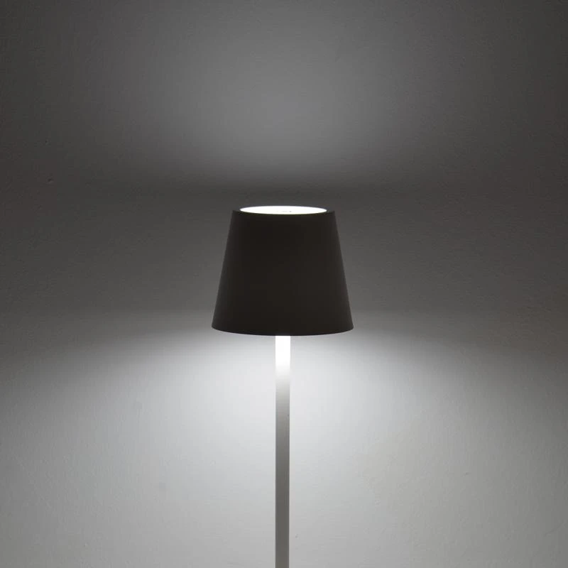 Επιτραπέζιο φωτιστικό αφής LED Brave Ι Pakoworld επαναφορτιζόμενο σε λευκή απόχρωση Φ11.5x37εκ 3 Επιτραπέζιο φωτιστικό αφής LED Brave Ι Pakoworld επαναφορτιζόμενο σε λευκή απόχρωση Φ11.5x37εκ - Image 3