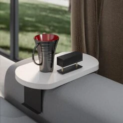 Βοηθητικό τραπεζάκι Linea Pakoworld σε λευκή απόχρωση με μαύρα μεταλλικά πόδια 20x35x10εκ